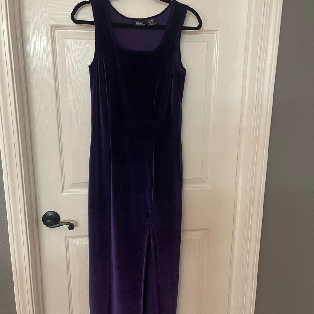 Luxurious Velvet Maxi Dress in Deep Purple